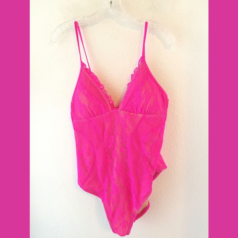 BCBGeneration NWT Hot Pink One Piece Swimsuit XL